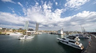 Barselona liman olimpiyatlarının geçen bulutlarla zaman aşımı