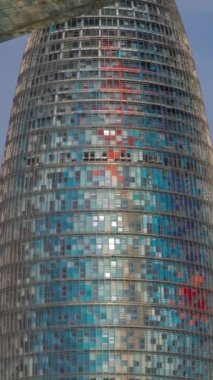 Encants 'ın Barcelona' daki ikinci el pazarının zamanı ve dikey olarak ufuk çizgisi