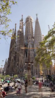 Barselona 'daki sagrada fama katedralinin dikey hali.