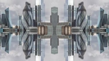 Londra şehrinin inanılmaz bir zaman çizelgesi. Kilometrelerce karelik gökdelen gökdeleni soyut aynalı desen haline getirilmiş.