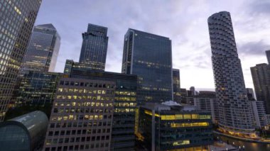 Kanarya iskelesinin ufuk çizgisi zaman çizelgesi, Londra rıhtımı, Londra gün doğumunda İngiltere