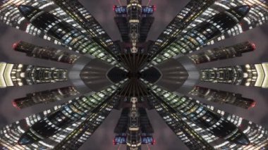 Londra şehrinin küçük gökdelen gökdeleninin gece vakti küçük gezegeni soyut ayna desenli bir siluete büründü.