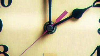 Retro analog saat 12 saat yakınlaştırıldı