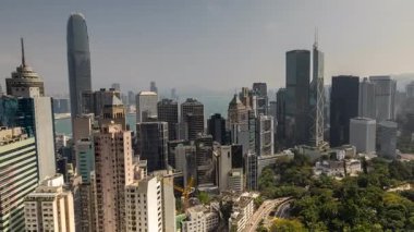 HONG KONG - 19 Mart 2025: Hong Kong şehrinin yükseliş zamanı 