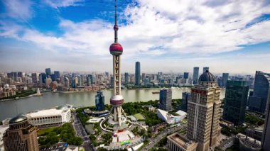 ŞANGHAI, ÇİN - 9 HAZİRAN 2025: Şangay şehrinin ufuk çizgisi yüksek görüş açısına sahip 