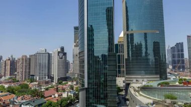 SHANGHAI, ÇİN - 11 HAZİRAN 2025: Şangay şehrinin yüksek görüş açısına göre zaman çizelgesi 