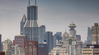 Şangay şehrinin zaman çizelgesi yüksek görüş açısına sahip. 