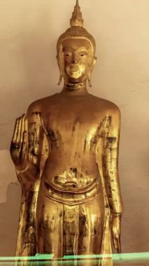 Bangkok 'taki Altın Buda heykellerinin dikey hareketlerini durdur