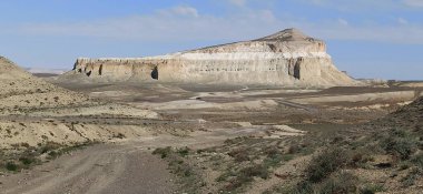 Kazhakistan 'da Mangystau güzel ve vahşi bir yerdir.