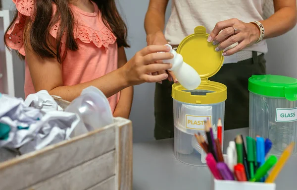 Unrecognizable Girl Recycling Plastic Her Female Teacher Ecology Classroom — Stock Photo, Image
