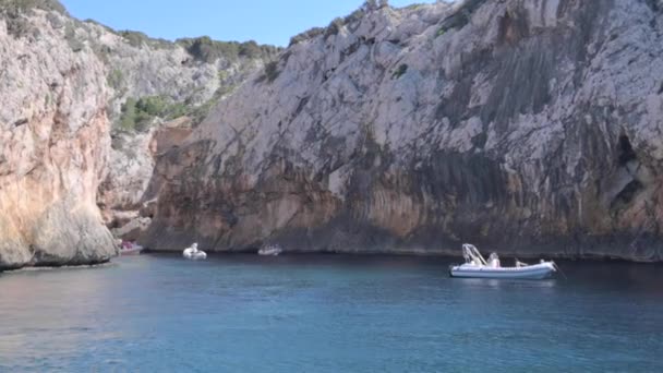 Boat Sea Sardinia White Luxury Yacht Open Sea High Quality — Vídeo de stock