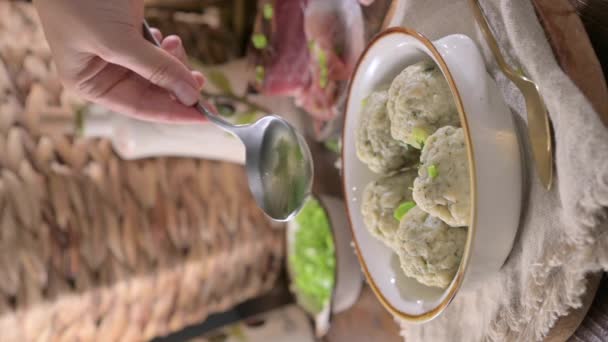 Canederli Knodel Broth Green Onion North Italian Traditional Dish Typical — Stock videók