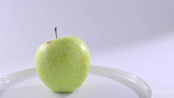 Green Apple Fresh Juicy Apple Swirl Light Background Fruit High — Wideo stockowe