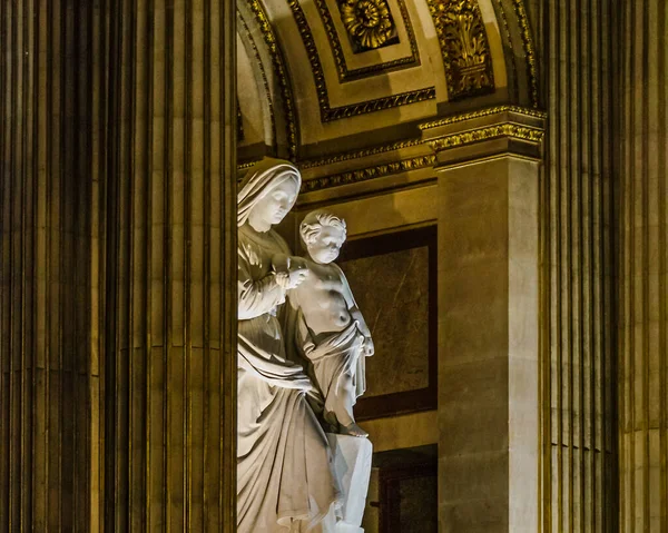 Symboliczne Rzeźby Słynnym Kościele Madeleine Paryż Francja — Zdjęcie stockowe
