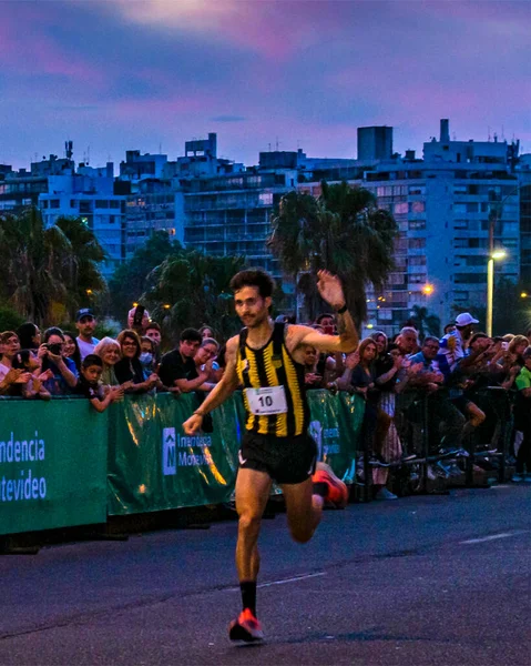 Montevideo Uruguay Noviembre 2022 Atleta Ganadora Carrera San Felipe Santiago —  Fotos de Stock