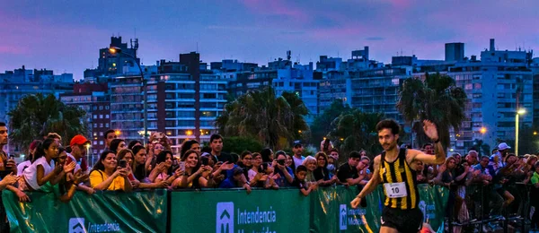 Montevideo Uruguai Novembro 2022 Atleta Vencedor Corrida San Felipe Santiago — Fotografia de Stock