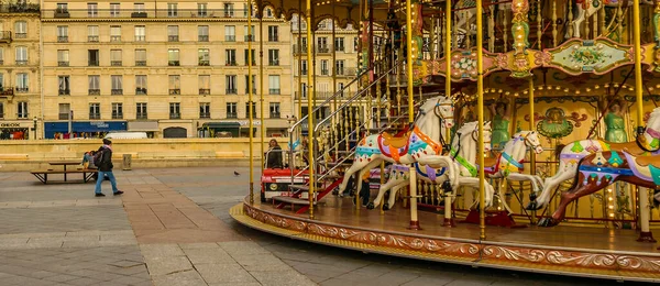 Stock image PARIS, FRANCE, JANUARY - 2020 - De ville hote carousel, one of the most famous of paris city, france