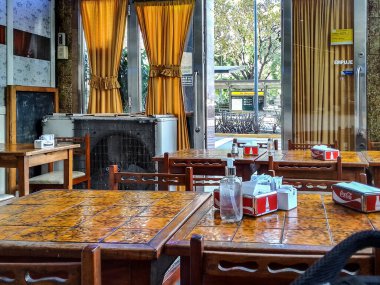 BUENOS AIRES, ARGENTINA, NİSAN - 2022 - Geleneksel bar, buenos aires, Arjantin