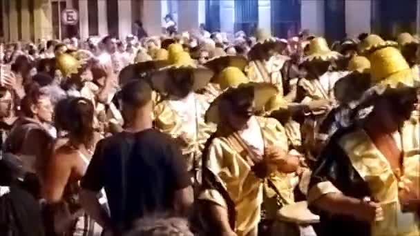 Montevideo Urugwaj Lutego 2024 Porównanie Tłumu Candombre Paradzie Połączeń Karnawał — Wideo stockowe