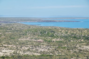 Punta Tombo 'dan çekilen hava fotoğrafçılığı Steppen kıyı manzarası yarımadası, chubut bölgesi, Arjantin