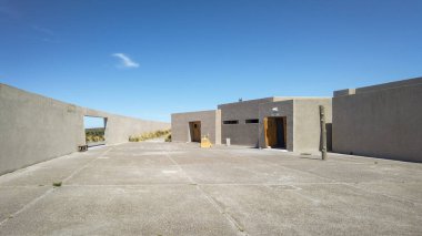 Punta Tombo, Arjantin; 28 Aralık 2022: Punta Tombo Ziyaretçi Merkezi Binası, Chubut Eyaleti, Arjantin