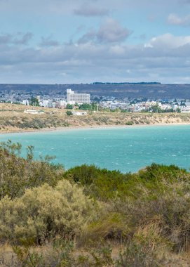 Cerro avanzado 'nun yeni körfez manzarası, Puerto Medresesi, Chubut Bölgesi, Arjantin