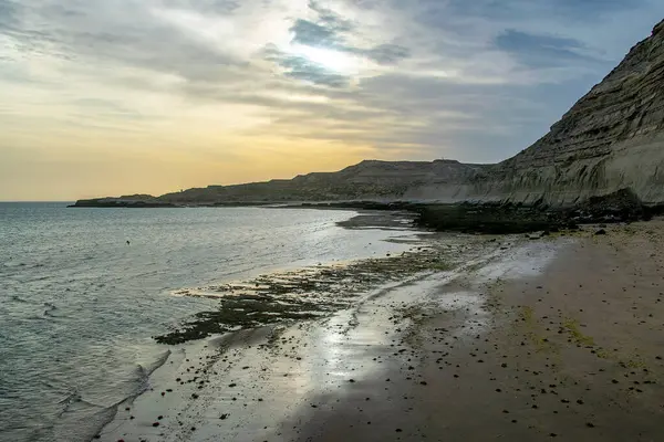 Boş sahil manzarası, Puerto Pirmides plajı, biedma bölümü, Puerto Medryn, Chubut vilayeti, Arjantin