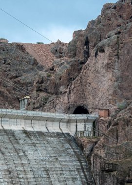 Florentino ameghino barajı, Chubut, Patagonya ve Arjantin 'de bir yerçekimi barajıdır.