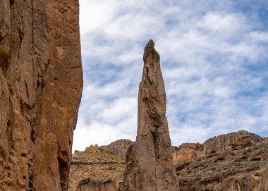 La Buitrera Kanyonu 'ndaki Rocky Dağları, Patagonya, Piedra Parada, Layineo Bölümü, Chubut Bölgesi, Arjantin 