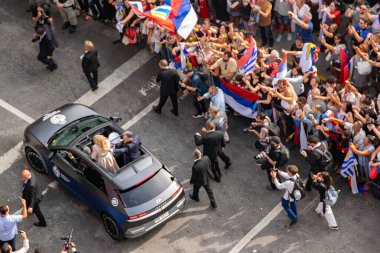 Montevideo, Uruguay: 1 Mart 2025: Cumhurbaşkanlığı açılış töreni sırasında Uruguay 'ın yeni cumhurbaşkanı Yamandu Orsi' nin sokak geçit töreni.