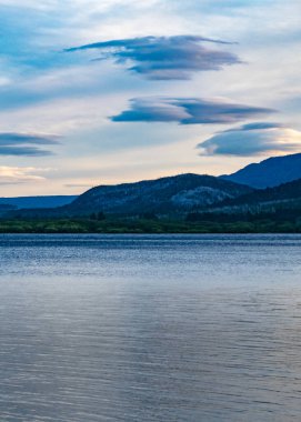 Los Angeles 'taki göl ve küçük dağlar ulusal parkı alarma geçirdi. Dünya mirası bölgesi Chubut, Patagonya ve Arjantin' de yer alıyor.