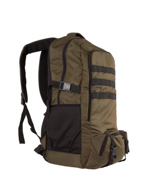 Orman için beyaz arka planda izole edilmiş sırt çantası