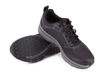 Beyaz arka planda izole edilmiş gri spor ayakkabılar.