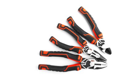 Beyaz bir arka plan üzerinde izole el aletleri