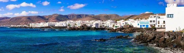 Wyspy Kanaryjskie Lanzarote Widok Malowniczej Wioski Rybackiej Punta Mujeres Białymi — Zdjęcie stockowe