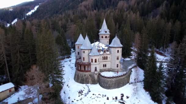 Amazing Fairytale Medieval Castle Savoia Valle Aosta North Italy Aerial — Vídeo de Stock