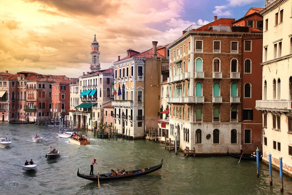 グランド カナル ヴェネチアのロマンチックなヴェネツィアの夕日 イタリア — ストック写真