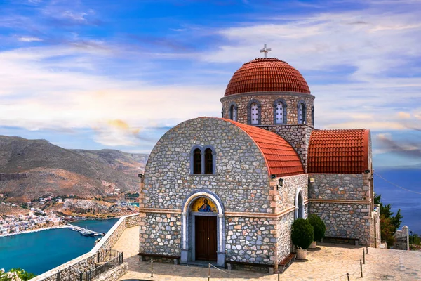 令人惊奇的希腊系列 美丽的卡利姆诺斯岛 多斯亚纳群岛 Pothia镇和Savvas修道院的景观 — 图库照片