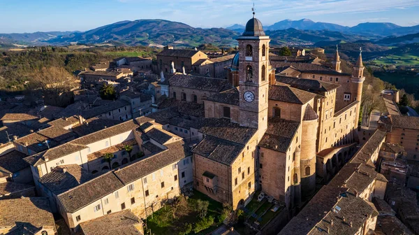 Olaszország Egyik Legszebb Középkori Városa Urbino Marche Régióban Légi Drón — Stock Fotó