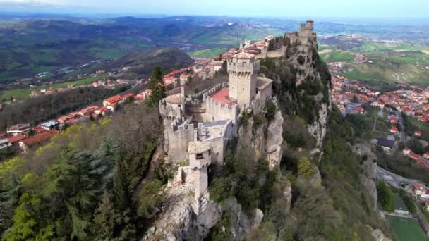 Letecký Bezpilotní Letoun San Marino Video Středověkého Města Dvou Hradů — Stock video