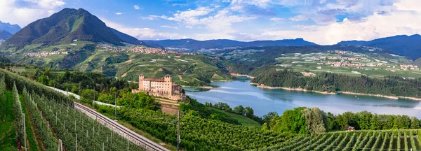Beroemdste Mooiste Middeleeuwse Kastelen Van Noord Italië Cles Trentino Provincie — Stockfoto