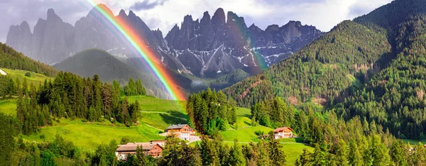 Majestic Dolomites Kayaları Alplerdeki Güzel Dağlar Unesco Sitesi Gökkuşağıyla Eşsiz — Stok fotoğraf