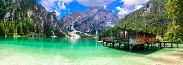 Vackraste Fjällsjöarna Magiska Lago Braies Sorterade Efter Dolomitbergen Sydtyrolen Italien — Stockfoto