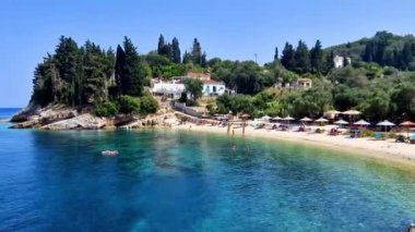 Muhteşem plajları olan Paxos Adası - güzel Levrechio Körfezi. Yunanistan, İyon adaları