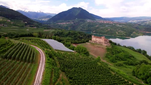 Mest Kända Och Vackra Medeltida Slott Norra Italien Natursköna Cles — Stockvideo