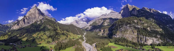 Paesaggio Naturale Svizzero Villaggio Kandersteg Con Splendida Valle Circondata Alte — Foto Stock