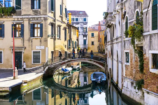 Ruas Canais Românticos Venezianos Pontes Cidade Veneza Itália — Fotografia de Stock