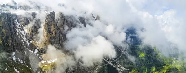 Lélegzetelállító Panoráma Gyönyörű Alpok Dolomitok Val Gardena Légi Drónlövés Észak Stock Fotó