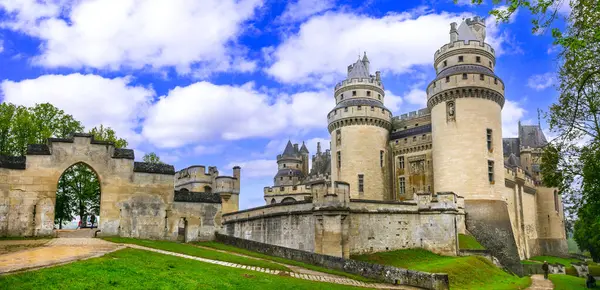 Słynne Francuskie Zamki Imponujący Średniowieczny Zamek Pierrefonds Francja Region Oise Obraz Stockowy