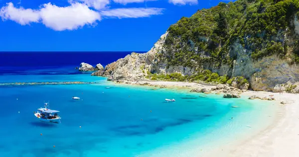 绿松石美丽的海滩Lefkada岛 Agios Nikitas村 爱奥尼亚岛 希腊夏季目的地 图库照片